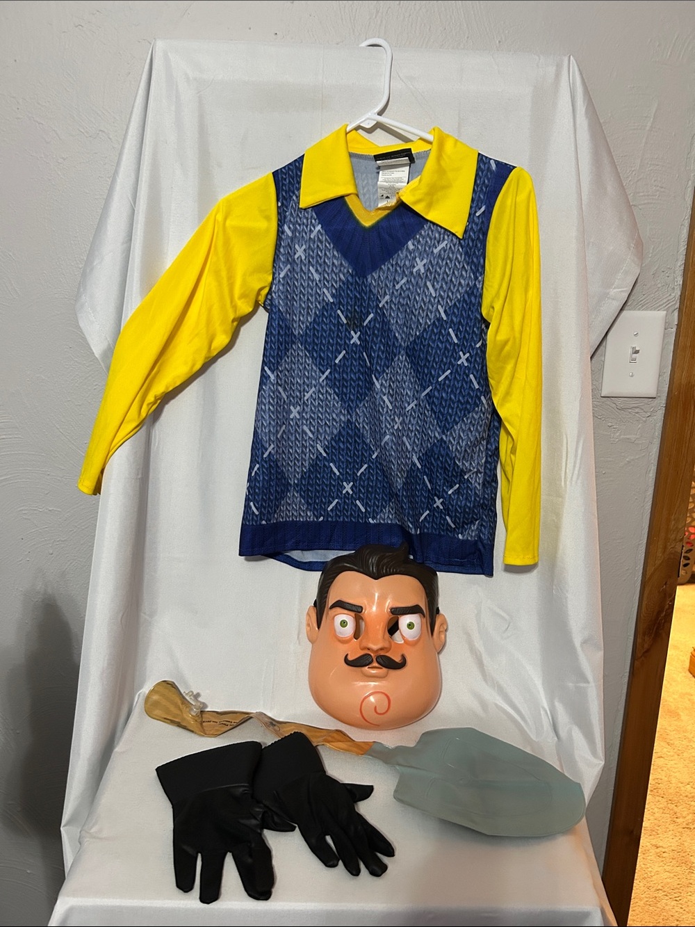 Hello Neighbor The Neighbor Butcher Mask Adult Build Dynamic Pixels 2018